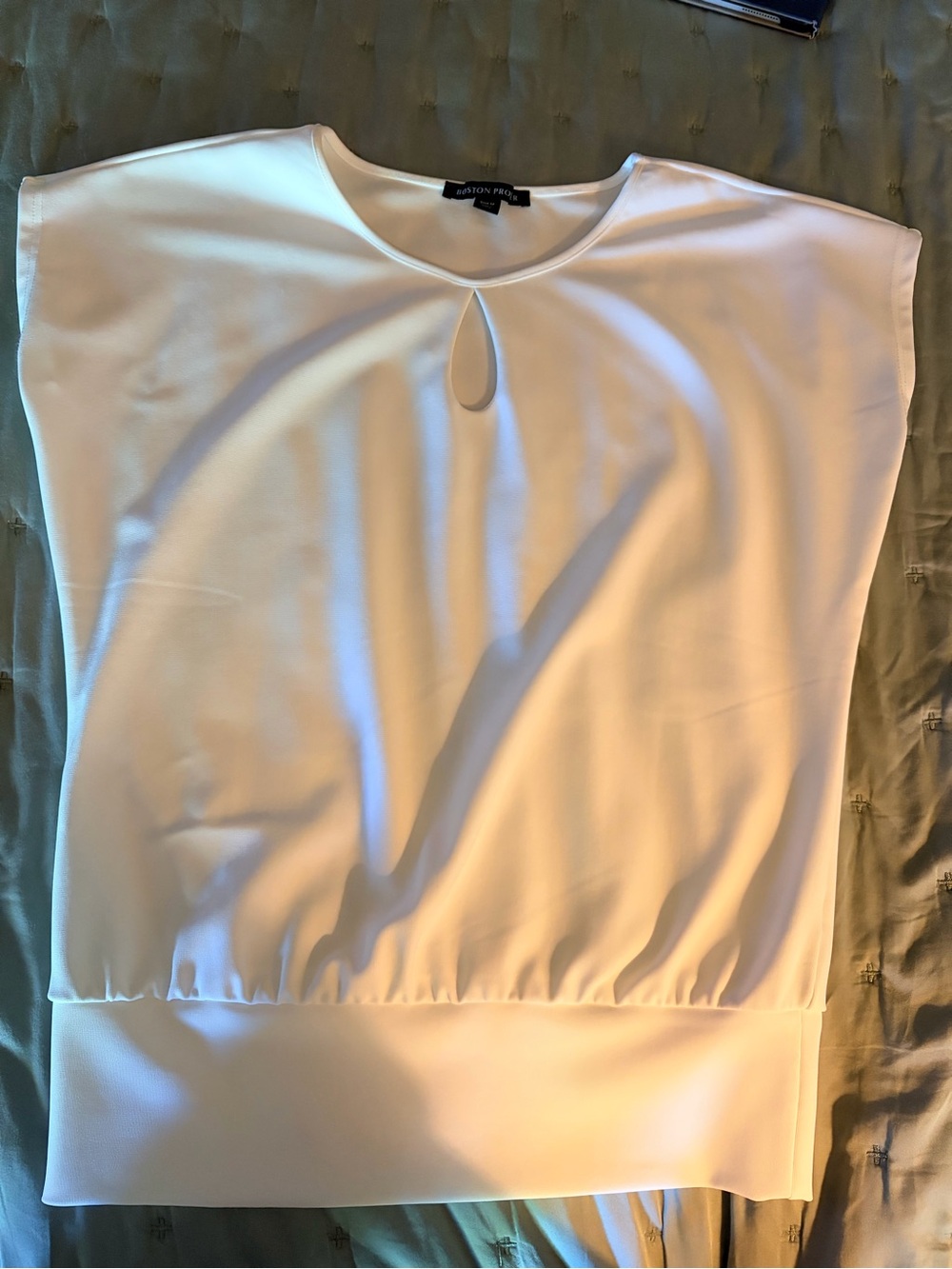 Boston Proper White Keyhole Blouson Top New without tags